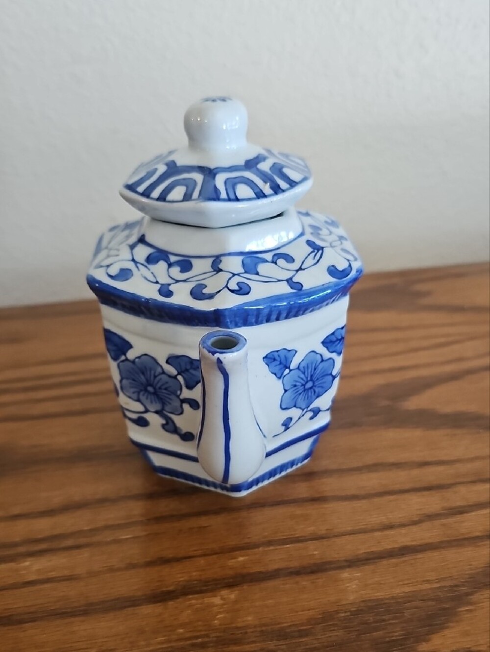 Made In China Blue and White Floral Porcelain Teapot - Tote 9 - Picture 4 of 8